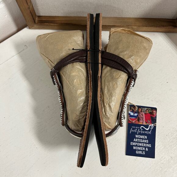Her Best Foot Forward” Handmade Sandals Size 7 NWT - Picture 3 of 15